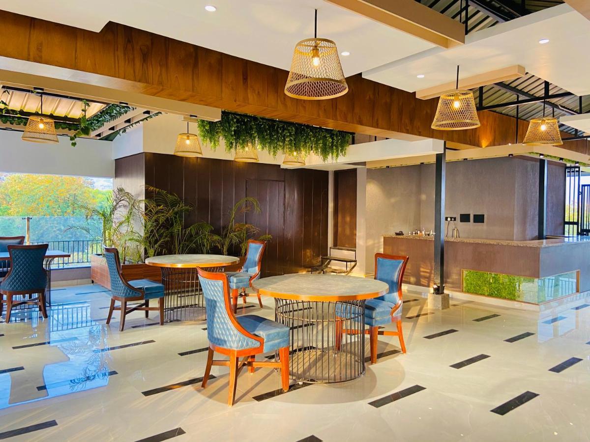 Aura Rooms Dehradun Dış mekan fotoğraf