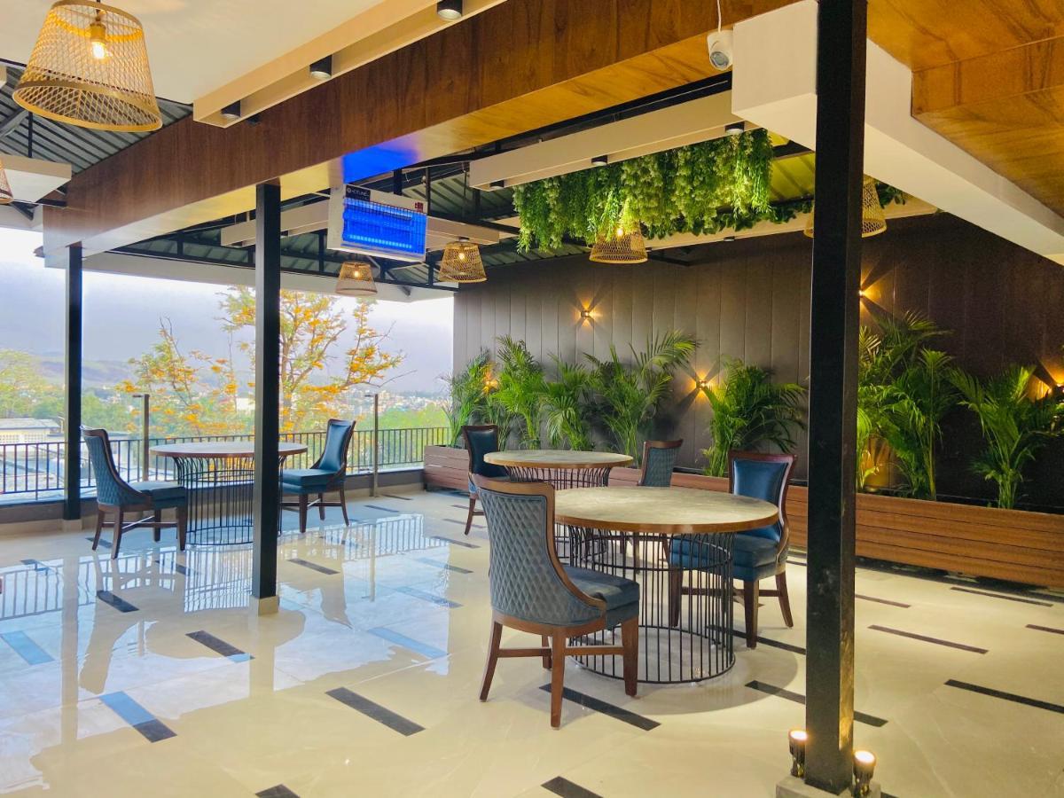 Aura Rooms Dehradun Dış mekan fotoğraf