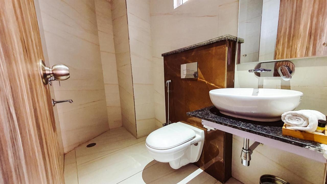 Aura Rooms Dehradun Dış mekan fotoğraf