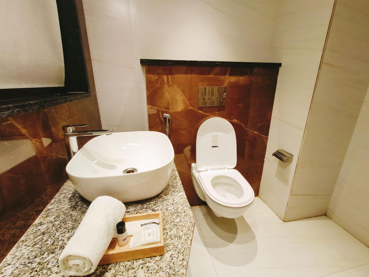 Aura Rooms Dehradun Dış mekan fotoğraf